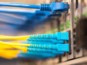 Ҫынсем ҫук ӑлса / витӗкко фьбер оптик паллӑсемшӗн ҫитӗм